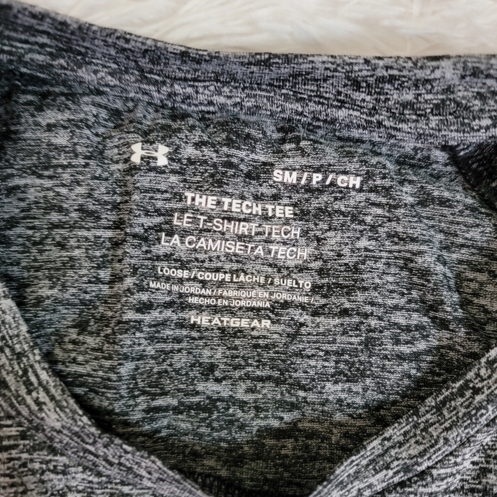 Under Armour Loose Fit Men's Heathered Black Tee Small - Picture 7 of 13